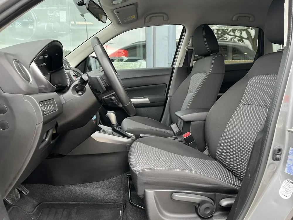 Suzuki Vitara 1.0 Boosterjet Select Automaat | All season Ba uit 2019, foto 8