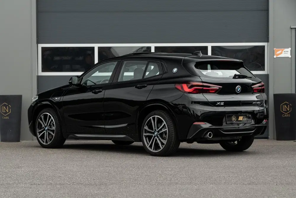 BMW X2 xDrive25e M-sport uit 2022, foto 7
