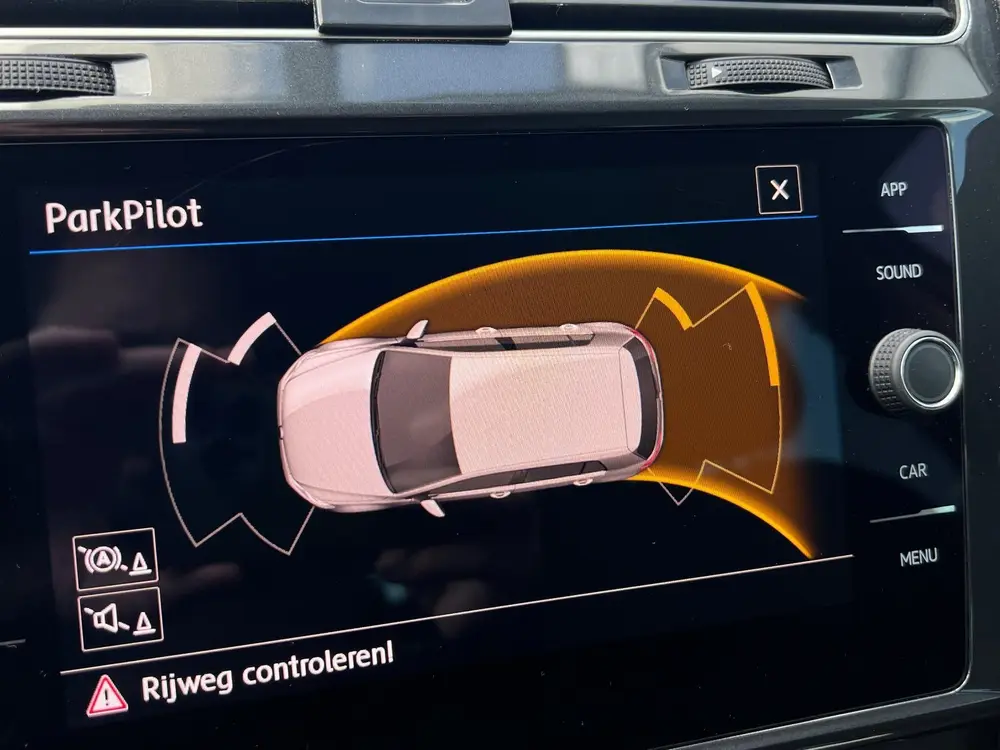 Volkswagen Golf 1.0 TSI automaat|Carplay|Clima|Cruise|PDC uit 2019, foto 20