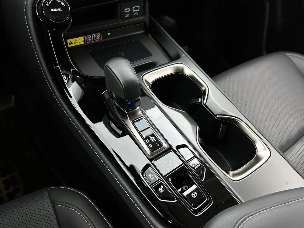 Lexus NX 450h+ AWD Luxury Line uit 2023, foto 13