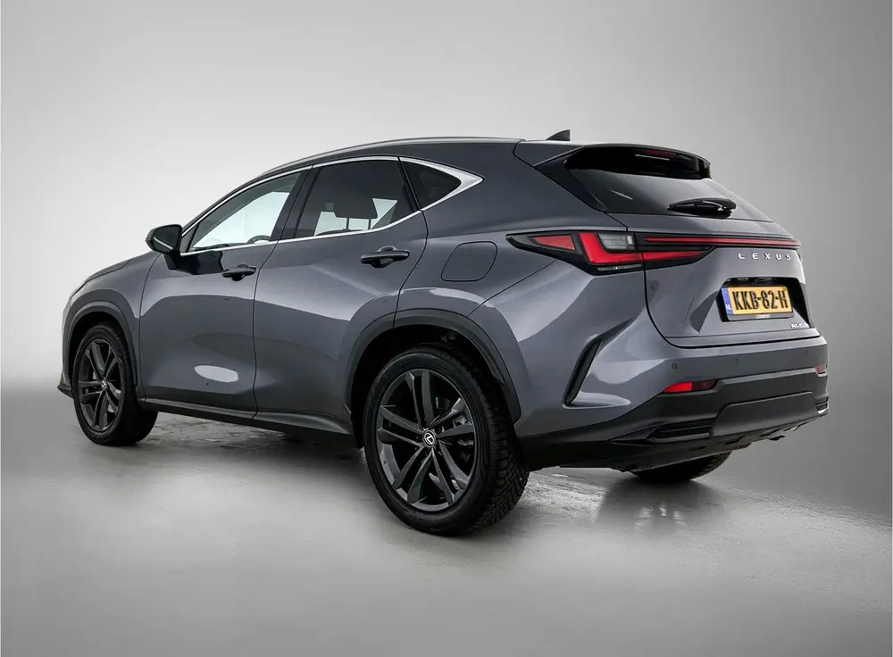 Lexus NX 450h+ AWD Luxury Line uit 2023, foto 16