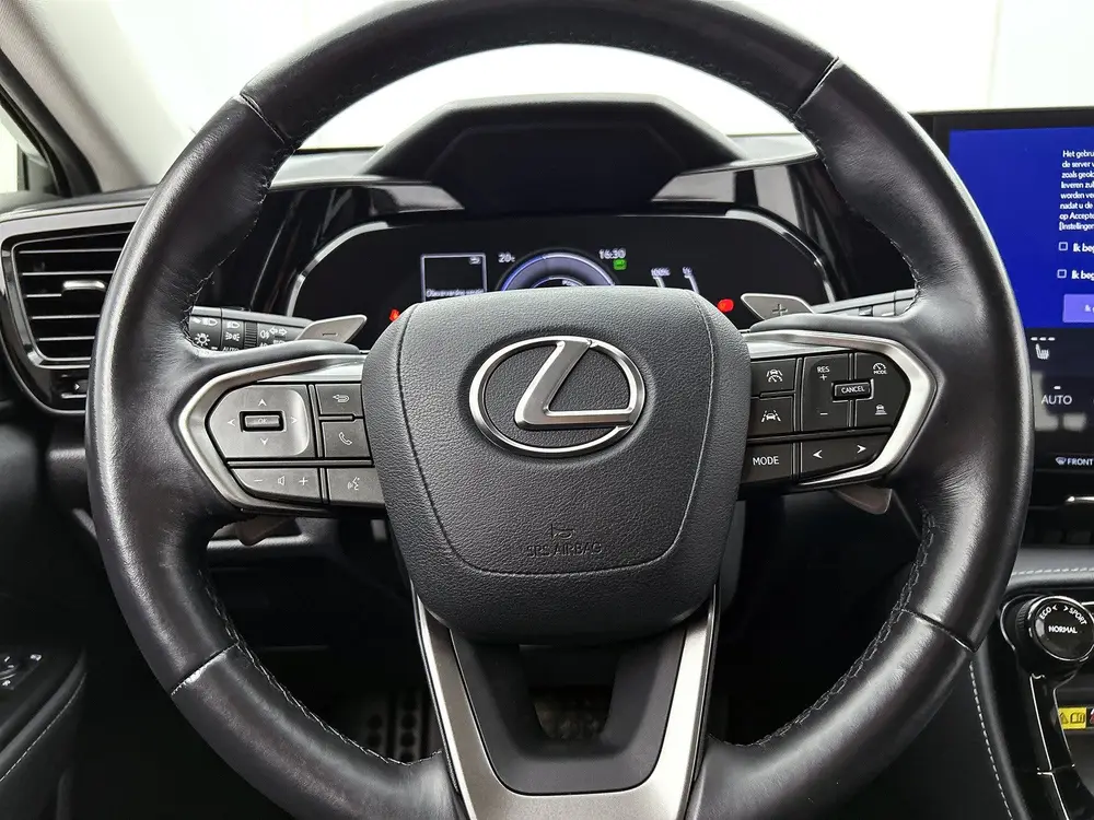 Lexus NX 450h+ AWD Luxury Line uit 2023, foto 20