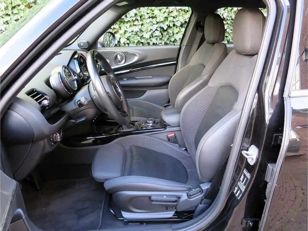Mini Clubman 1.5 Cooper Chili Business Ed. F54 NL-auto uit 2019, foto 10