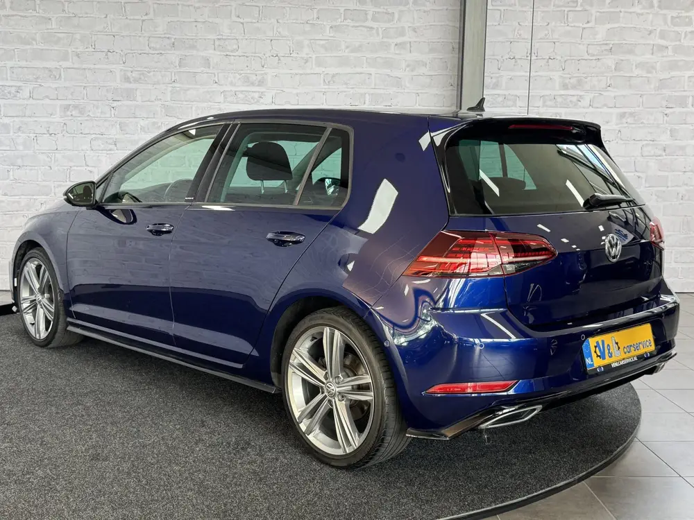 Volkswagen Golf 1.0 TSI Highline ACC Navigatie Stoelverwarmi uit 2019, foto 2