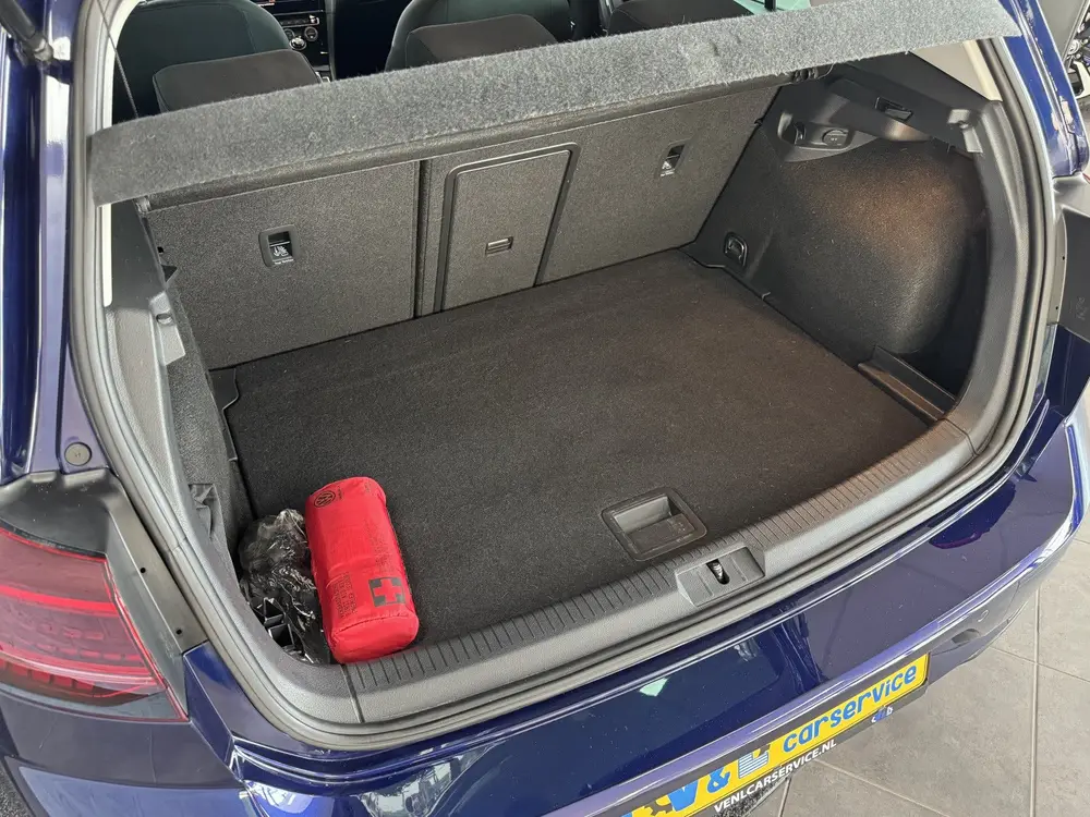 Volkswagen Golf 1.0 TSI Highline ACC Navigatie Stoelverwarmi uit 2019, foto 9