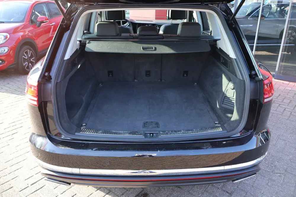 Volkswagen Touareg 3.0 TDI 4MOTION | Panoramadak | Winter Pa uit 2019, foto 20