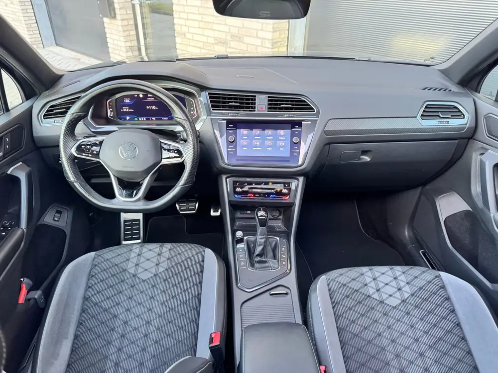 Volkswagen Tiguan 1.5 TSI ACT 150pk DSG 2020 Grijs HeadUp uit 2020, foto 10