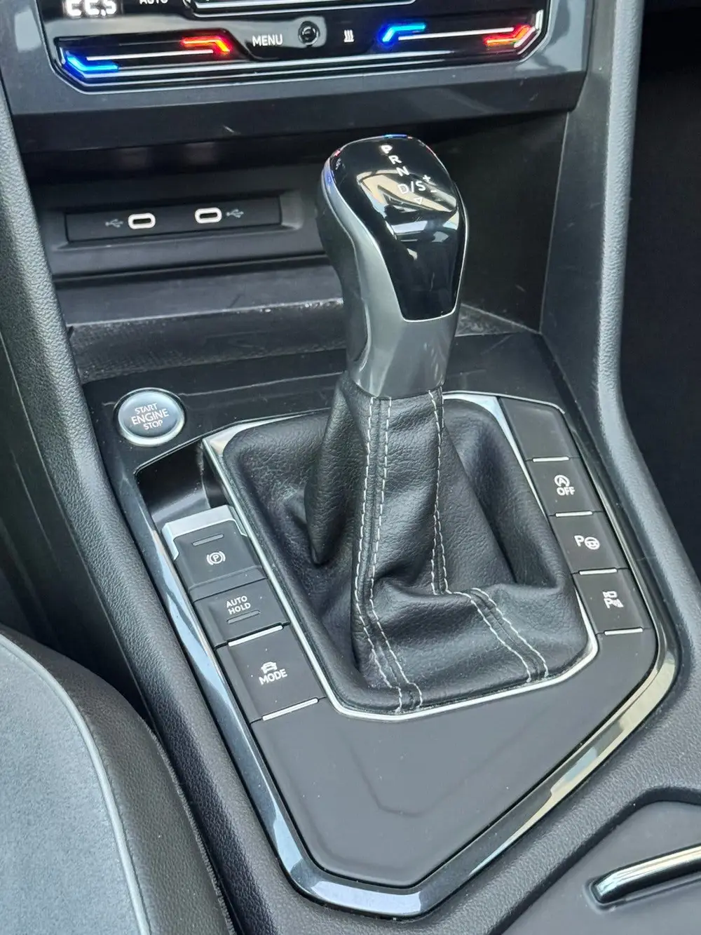 Volkswagen Tiguan 1.5 TSI ACT 150pk DSG 2020 Grijs HeadUp uit 2020, foto 15