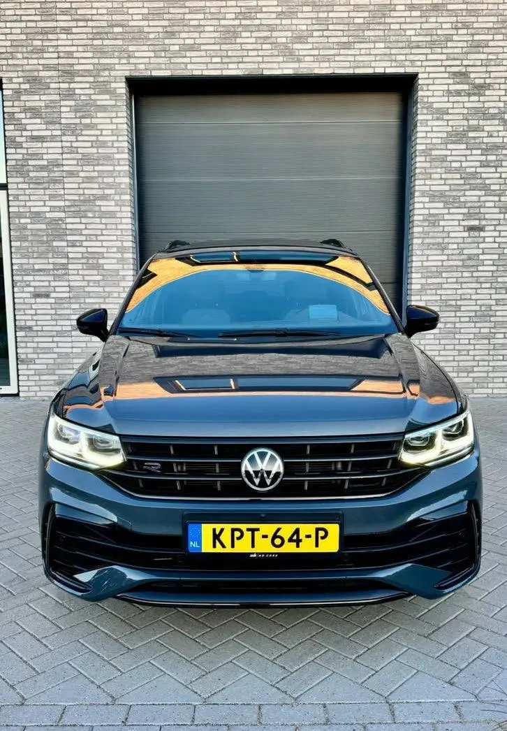 Volkswagen Tiguan 1.5 TSI ACT 150pk DSG 2020 Grijs HeadUp uit 2020, foto 2