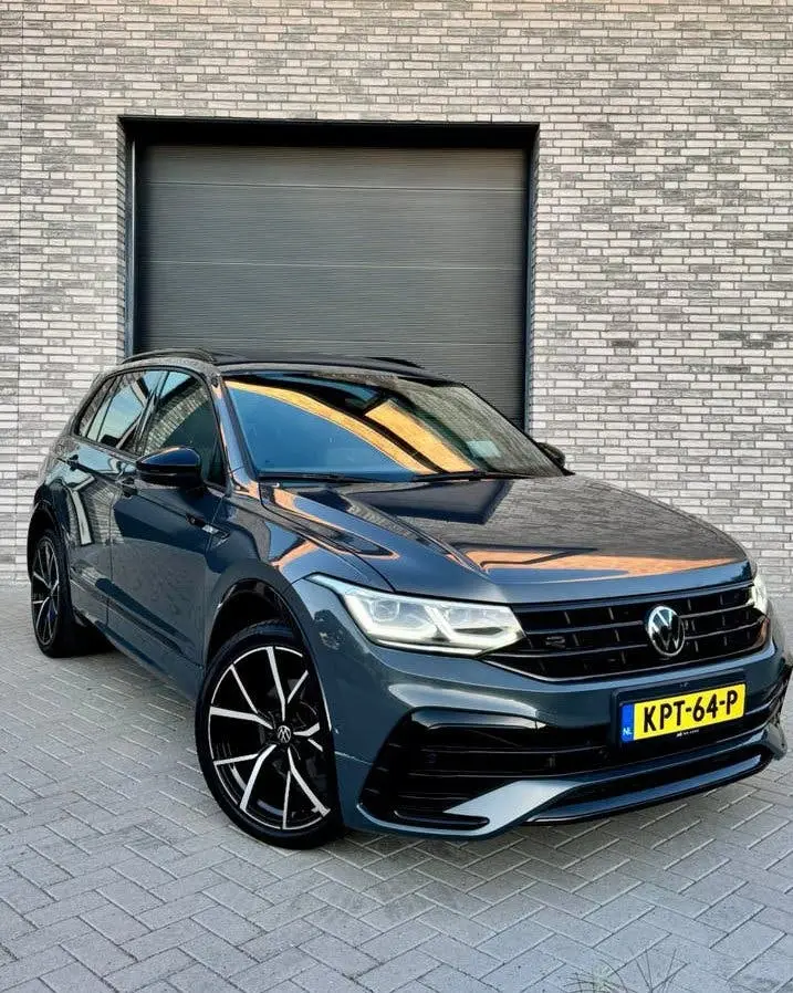 Volkswagen Tiguan 1.5 TSI ACT 150pk DSG 2020 Grijs HeadUp uit 2020, foto 3