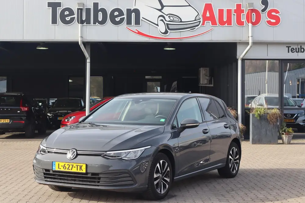 Volkswagen Golf 1.0 eTSI Life Business BTW auto, Navigatie uit 2020