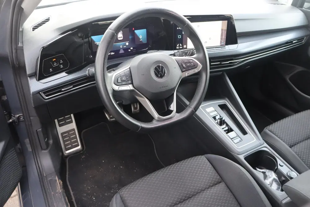 Volkswagen Golf 1.0 eTSI Life Business BTW auto, Navigatie uit 2020, foto 6