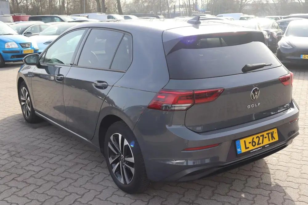 Volkswagen Golf 1.0 eTSI Life Business BTW auto, Navigatie uit 2020, foto 8