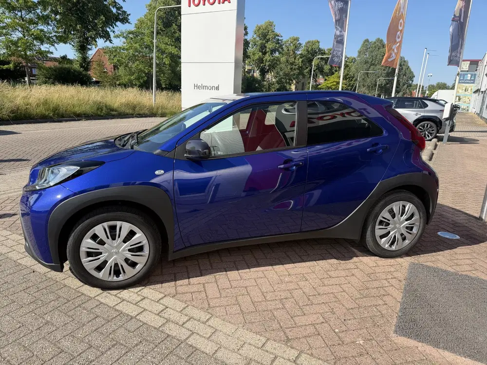 Toyota Aygo X 1.0 VVT-i MT Play uit 2023, foto 2