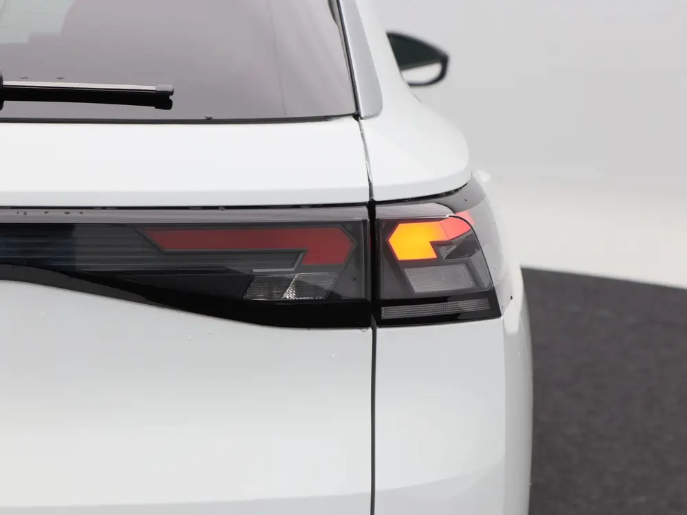 Volkswagen T-Roc Life First Edition 1.5 eTSI 116 PK | Trekha uit 2026, foto 12