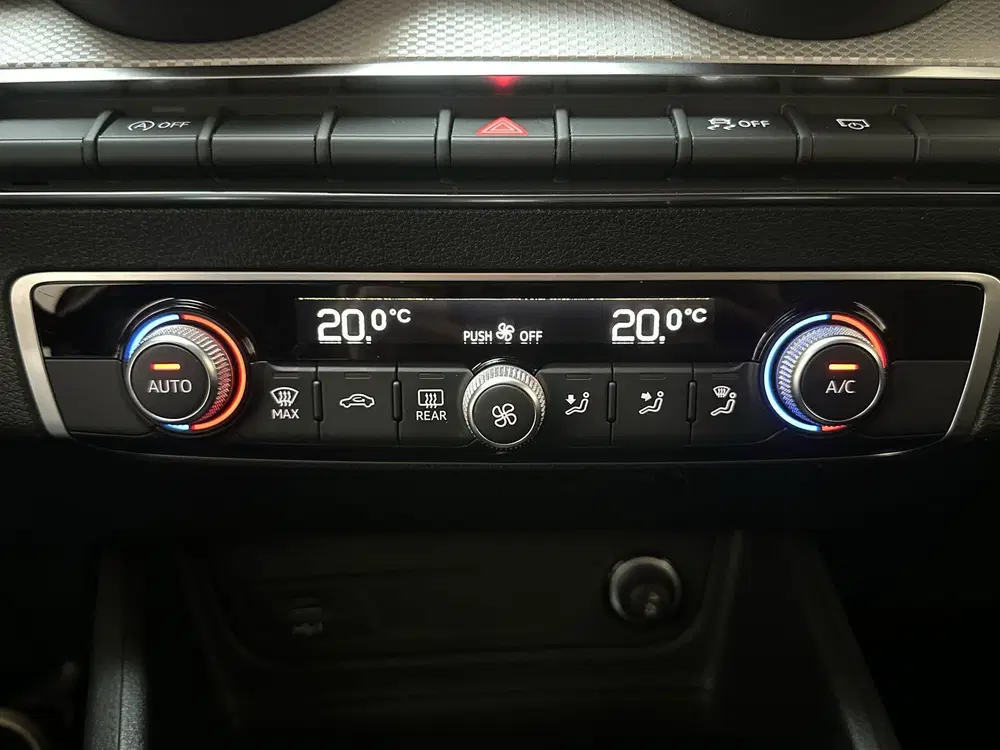 Audi Q2 30 TFSI Pro Line App-Connect DAB+ Climate uit 2022, foto 9