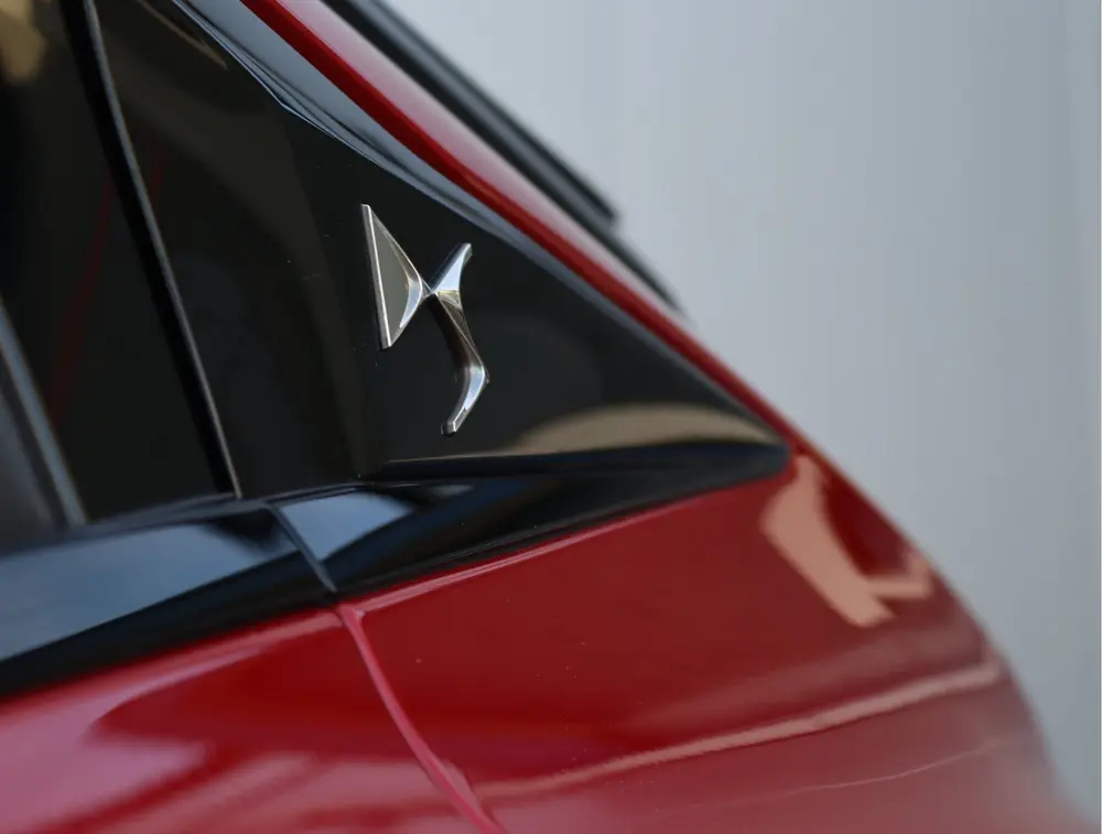 DS Automobiles DS 4 DS DS 4 1.2 PureTech Performance Line uit 2022, foto 16