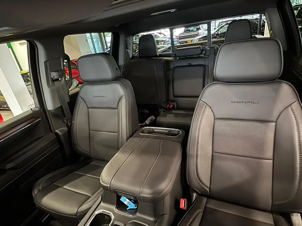 GMC Sierra 6.2 V8 DENALI (bj 2024) uit 2024, foto 18