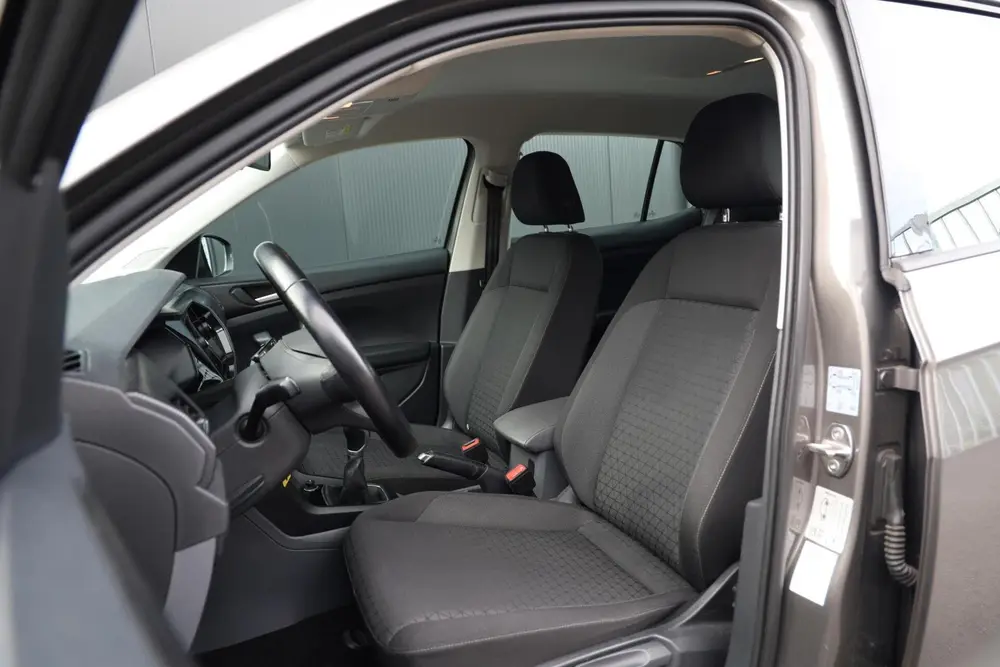 Volkswagen T-Cross 1.0 TSI 95pk Life Navigatie Airco Adaptie uit 2021, foto 5