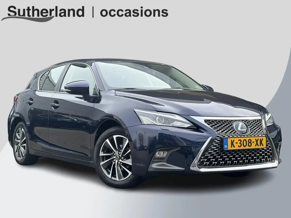 Lexus CT 200h Ultimate Edition 136pk | Achteruitrijcamera | uit 2021