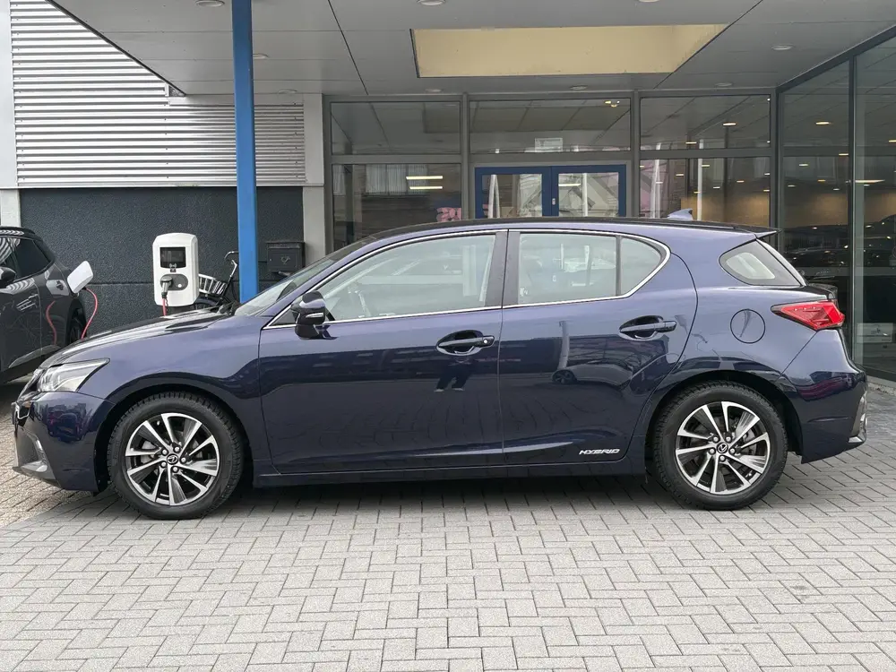 Lexus CT 200h Ultimate Edition 136pk | Achteruitrijcamera | uit 2021, foto 11