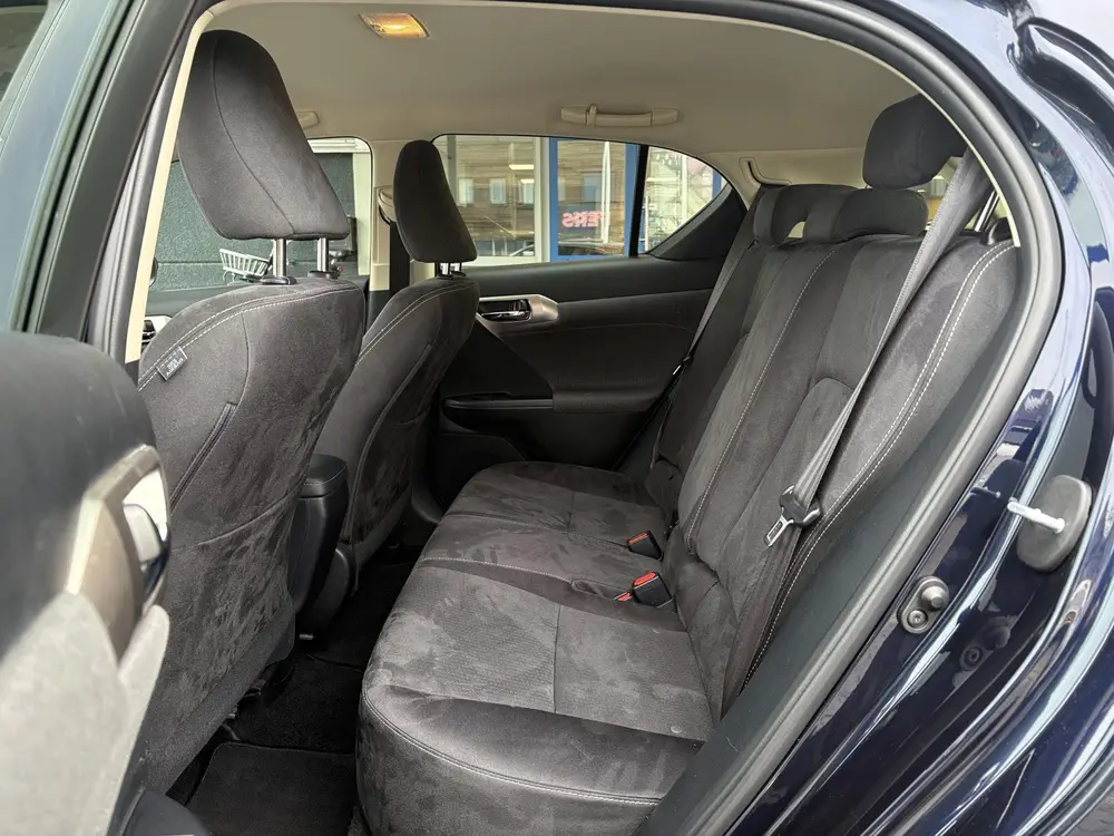 Lexus CT 200h Ultimate Edition 136pk | Achteruitrijcamera | uit 2021, foto 14