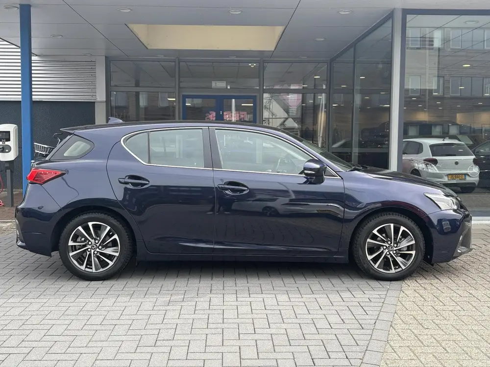 Lexus CT 200h Ultimate Edition 136pk | Achteruitrijcamera | uit 2021, foto 4