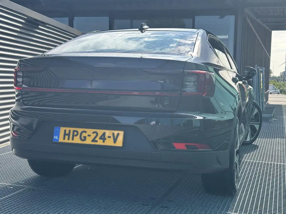 Polestar 2 Long Range Single Motor 82 kWh uit 2025, foto 2