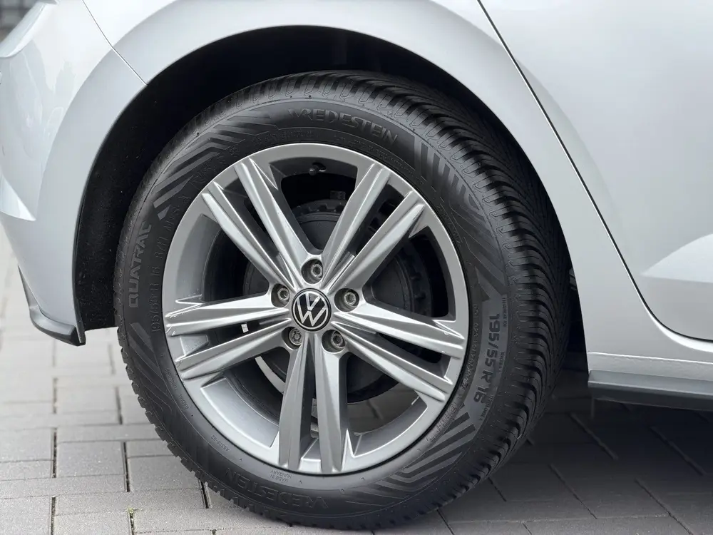 Volkswagen Polo 1.0 TSI DSG R-Line Highline | Virtual Cockpi uit 2021, foto 5