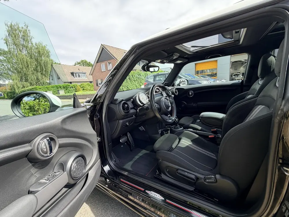 Mini Cooper 1.5 AUT 136PK JCW•Schaalstoelen•Pano uit 2019, foto 12
