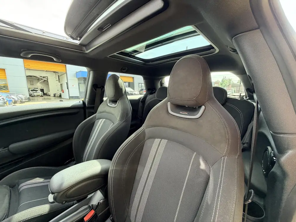 Mini Cooper 1.5 AUT 136PK JCW•Schaalstoelen•Pano uit 2019, foto 16