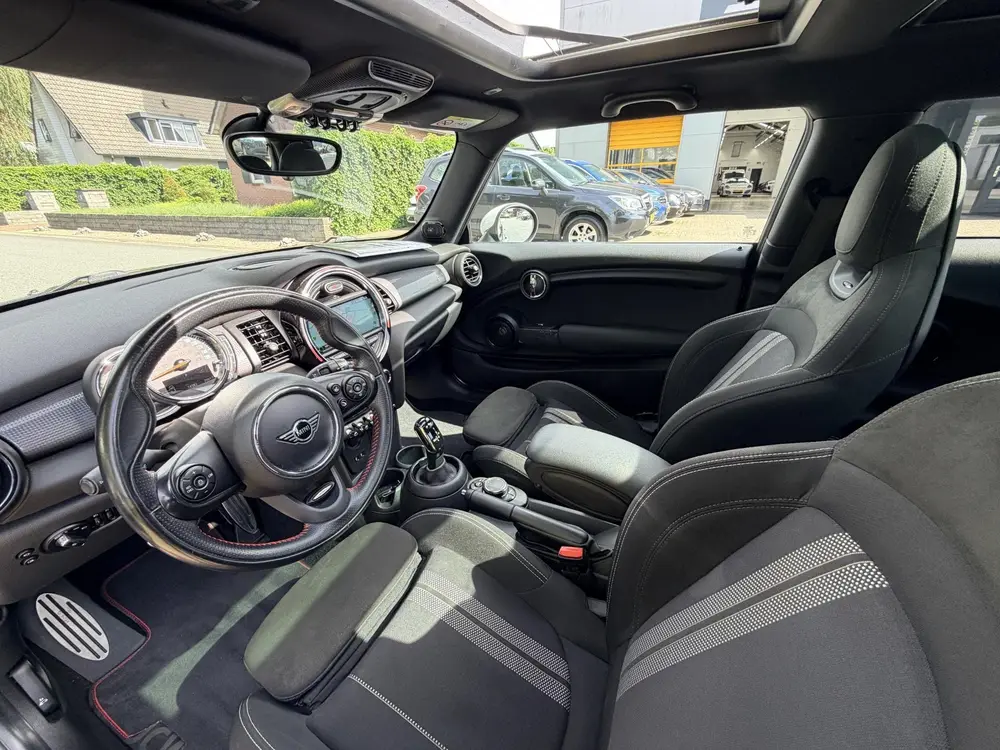 Mini Cooper 1.5 AUT 136PK JCW•Schaalstoelen•Pano uit 2019, foto 17