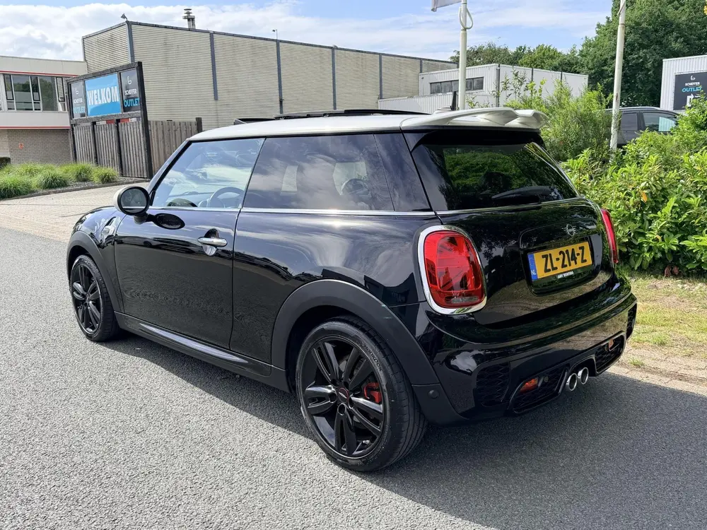 Mini Cooper 1.5 AUT 136PK JCW•Schaalstoelen•Pano uit 2019, foto 3