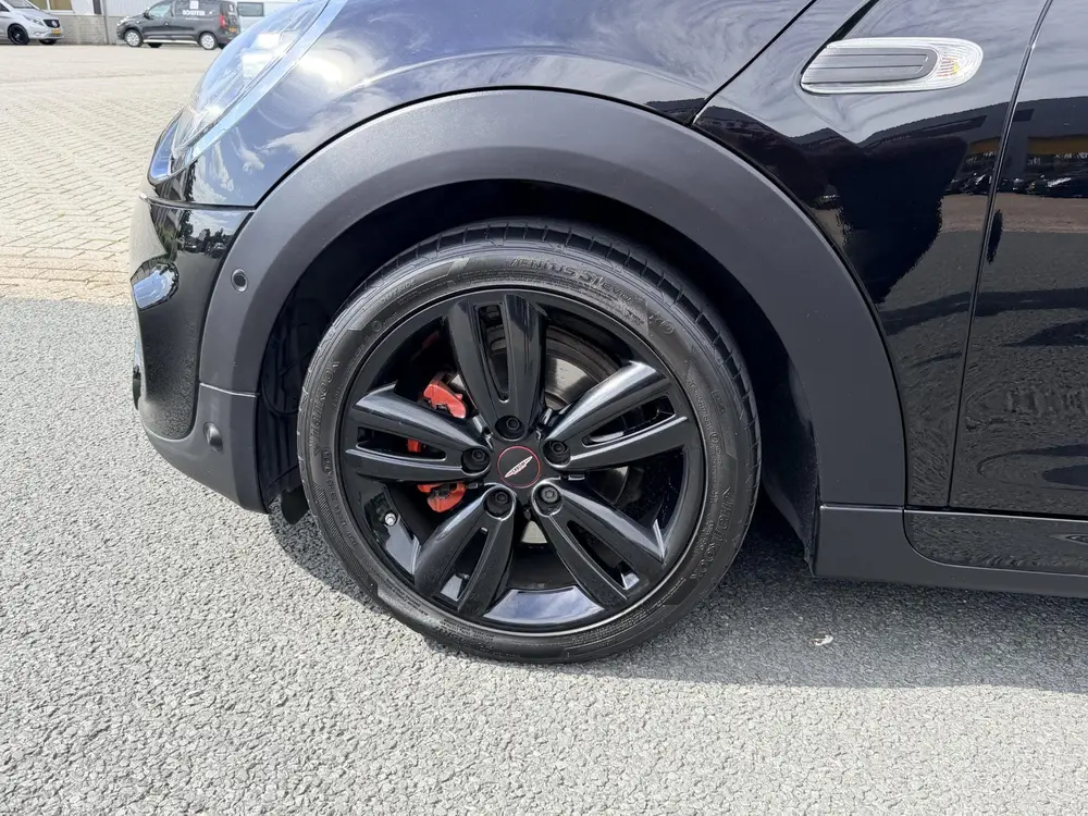 Mini Cooper 1.5 AUT 136PK JCW•Schaalstoelen•Pano uit 2019, foto 7