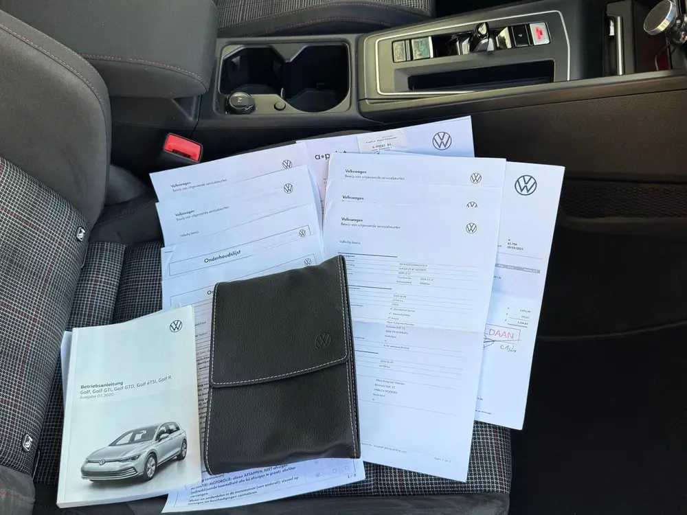 Volkswagen Golf 2.0 TSI GTI |PANO|IQ-LIGHT|DSG| uit 2021, foto 11