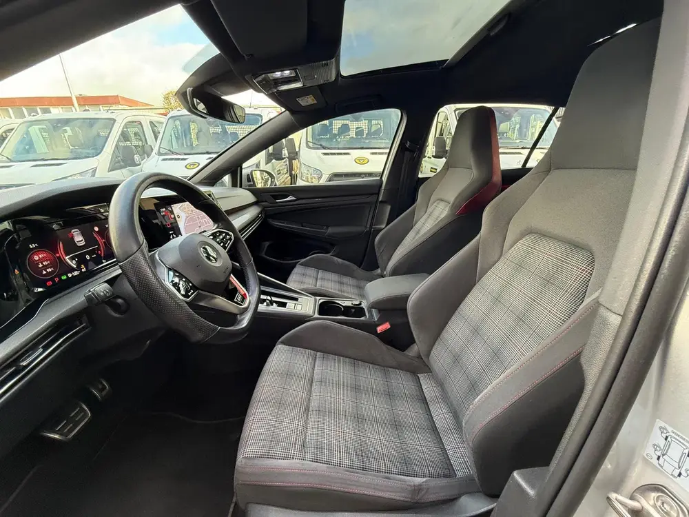 Volkswagen Golf 2.0 TSI GTI |PANO|IQ-LIGHT|DSG| uit 2021, foto 7
