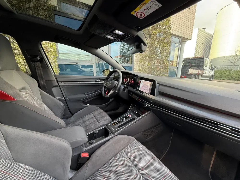 Volkswagen Golf 2.0 TSI GTI |PANO|IQ-LIGHT|DSG| uit 2021, foto 8