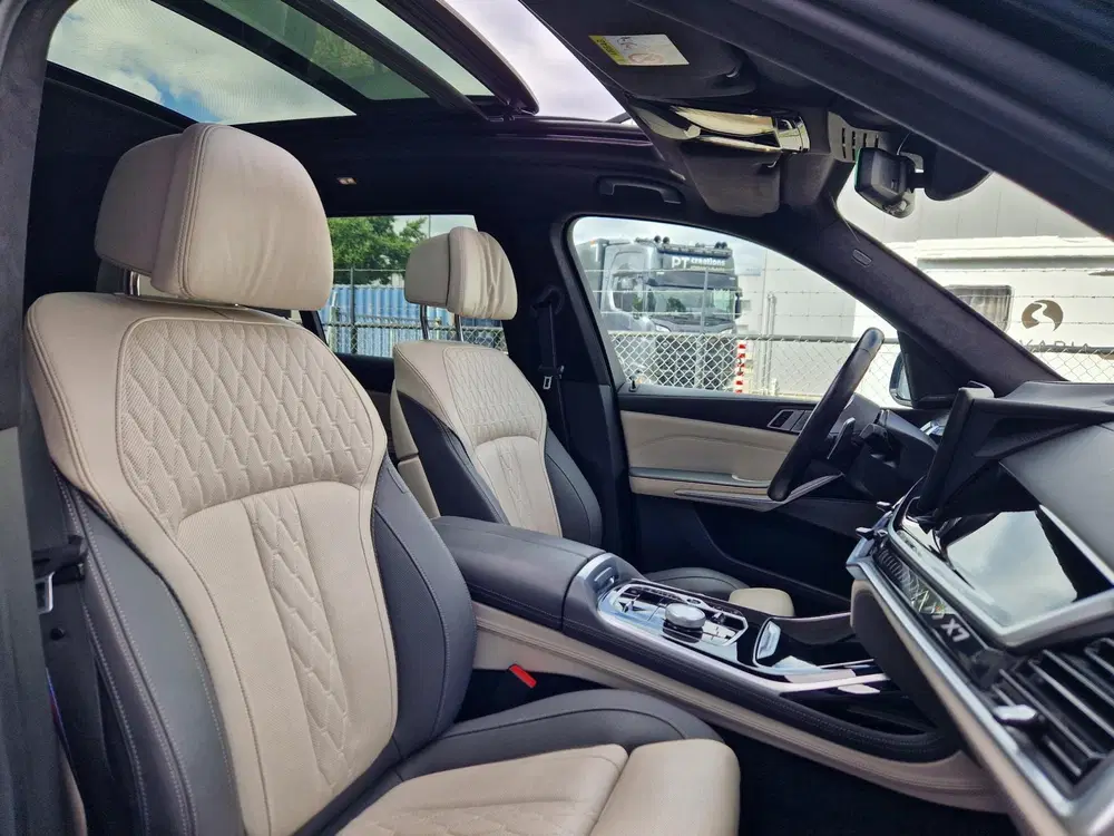 BMW X7 XDrive40d M Sport uit 2022, foto 17