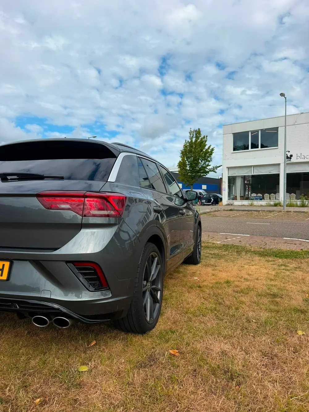 Volkswagen T-Roc 2.0 TSI 300pk 4Motion 7-DSG 2022 Grijs uit 2022, foto 11