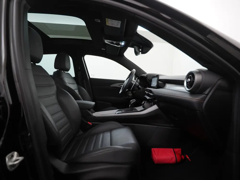 Alfa Romeo Tonale 1.3T PHEV 280pk Veloce uit 2025, foto 3