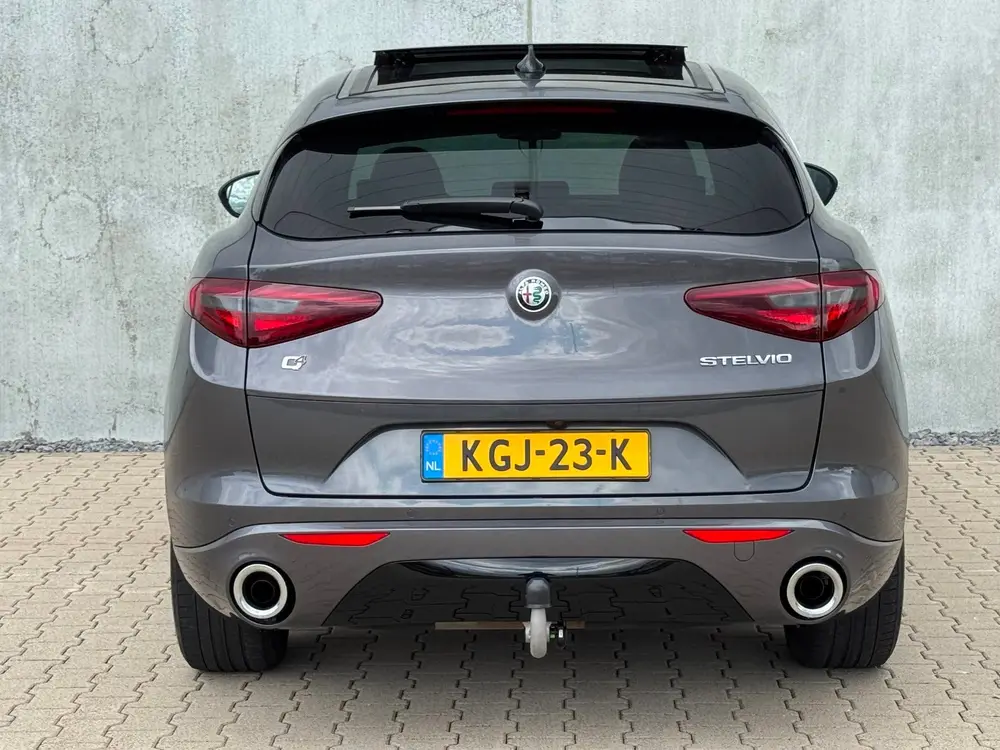 Alfa Romeo Stelvio 2.0 T AWD Ti Pano Navi Leer Trekhaak Adap uit 2020, foto 10