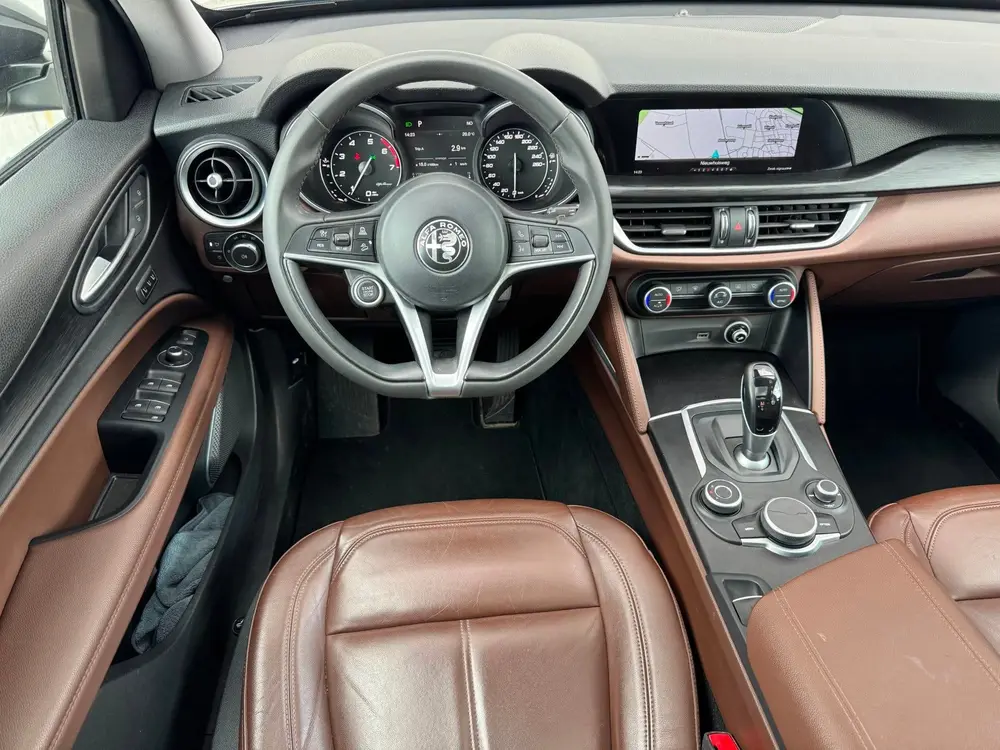 Alfa Romeo Stelvio 2.0 T AWD Ti Pano Navi Leer Trekhaak Adap uit 2020, foto 13