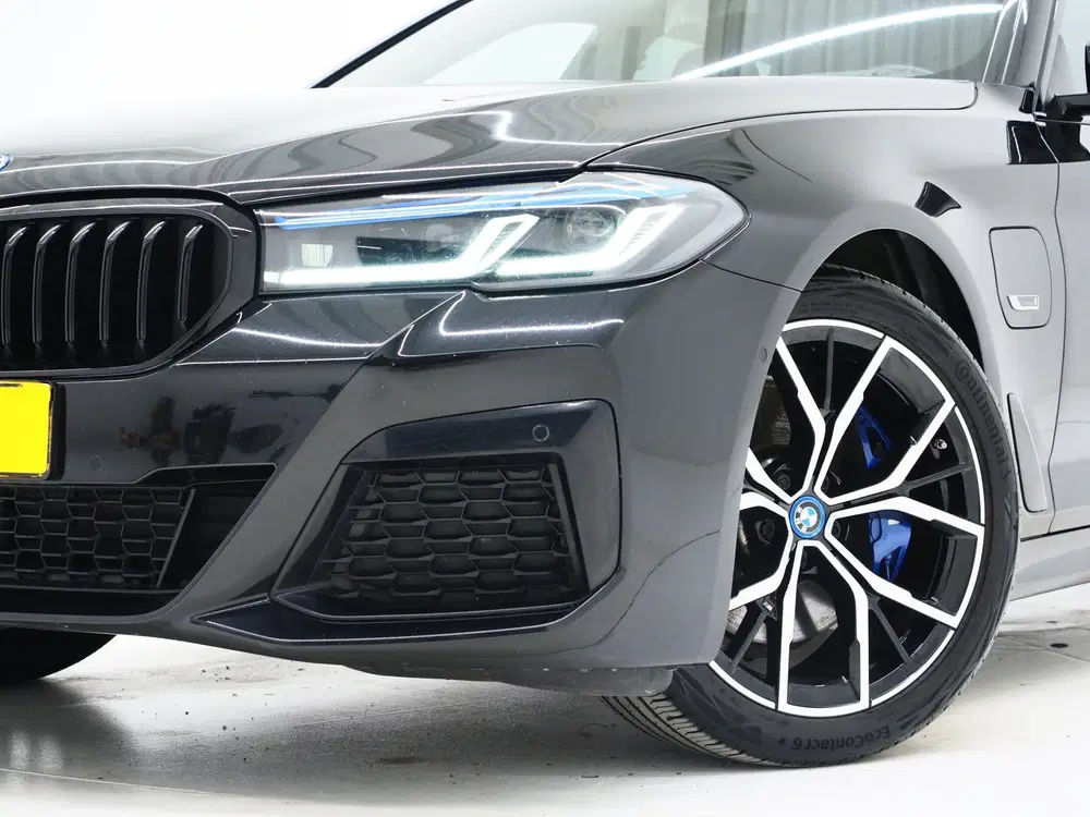 BMW 5-serie 5 Serie Touring 530e M Sport Shadow Line uit 2023, foto 6