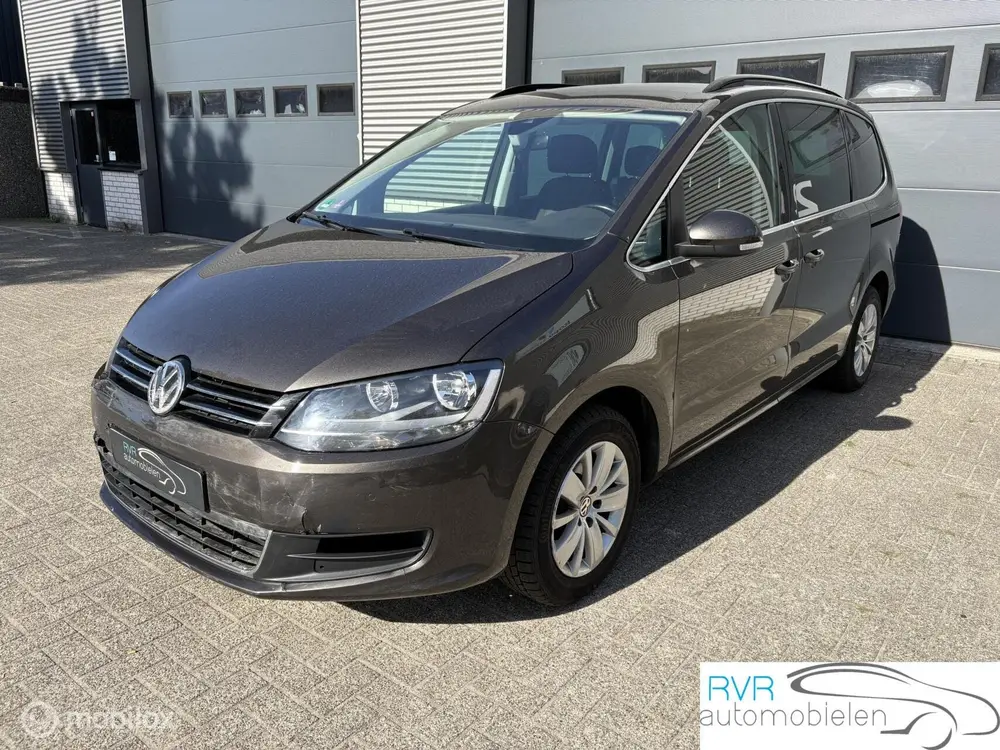Volkswagen Sharan 1.4 TSI AUTOMAAT / 7 PERSOONS / NAVI uit 2019