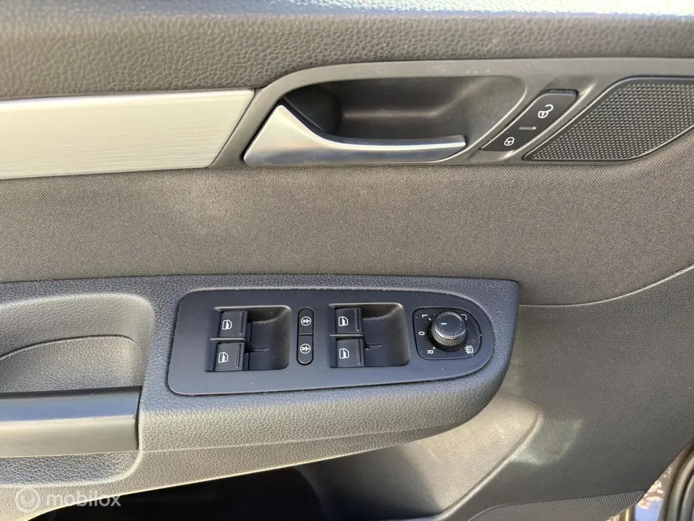Volkswagen Sharan 1.4 TSI AUTOMAAT / 7 PERSOONS / NAVI uit 2019, foto 17