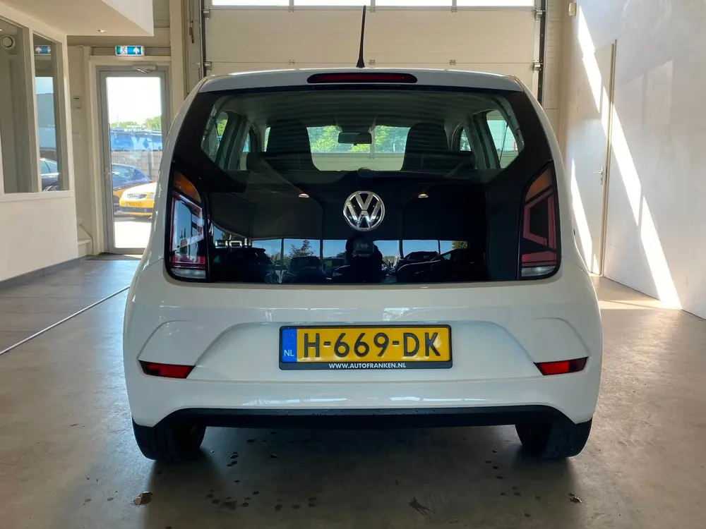 Volkswagen Up! 1.0 BMT move up! NL-auto uit 2020, foto 4