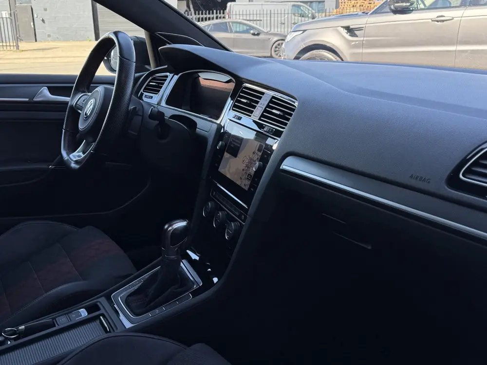 Volkswagen Golf 7,5 GTI TCR 2.0 TSI 290pk DSG / Aut. Akrapov uit 2019, foto 12