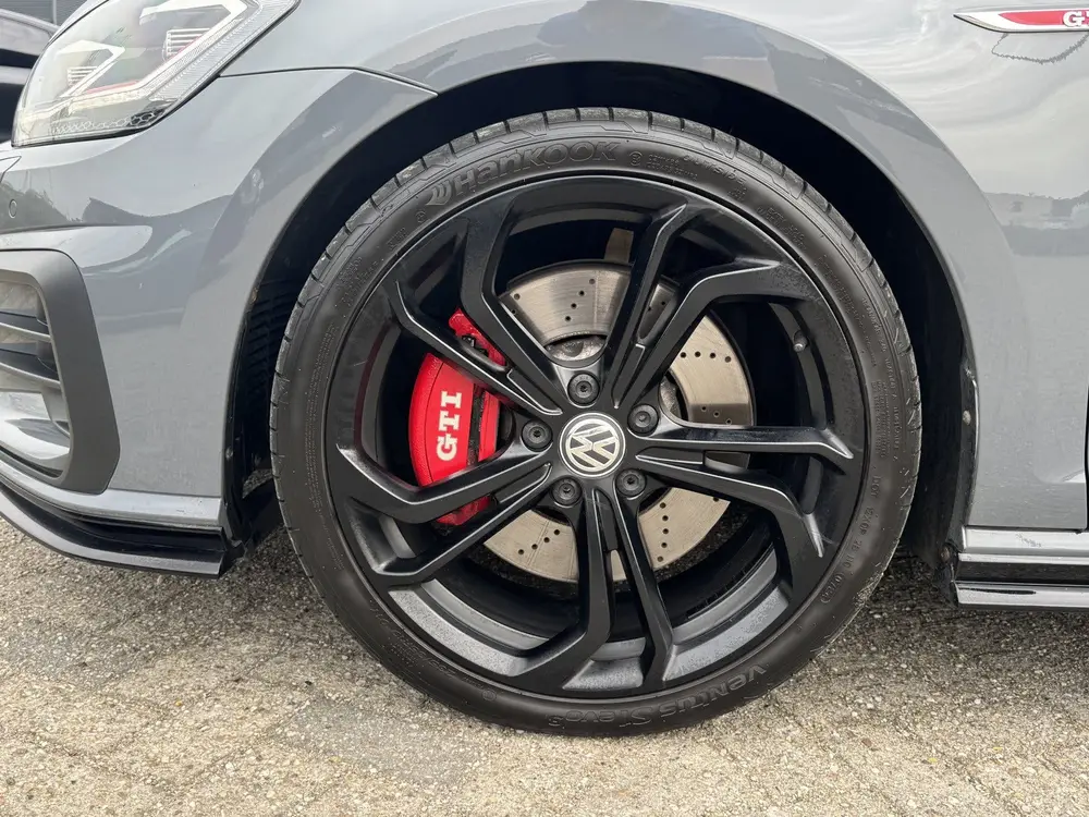 Volkswagen Golf 7,5 GTI TCR 2.0 TSI 290pk DSG / Aut. Akrapov uit 2019, foto 9