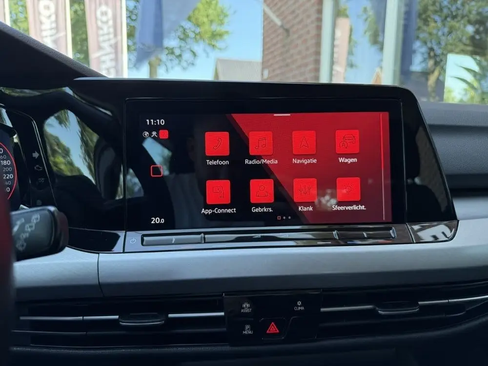 Volkswagen Golf Variant 1.0 eTSI Life DIGIDASH / CAMERA / AD uit 2022, foto 19