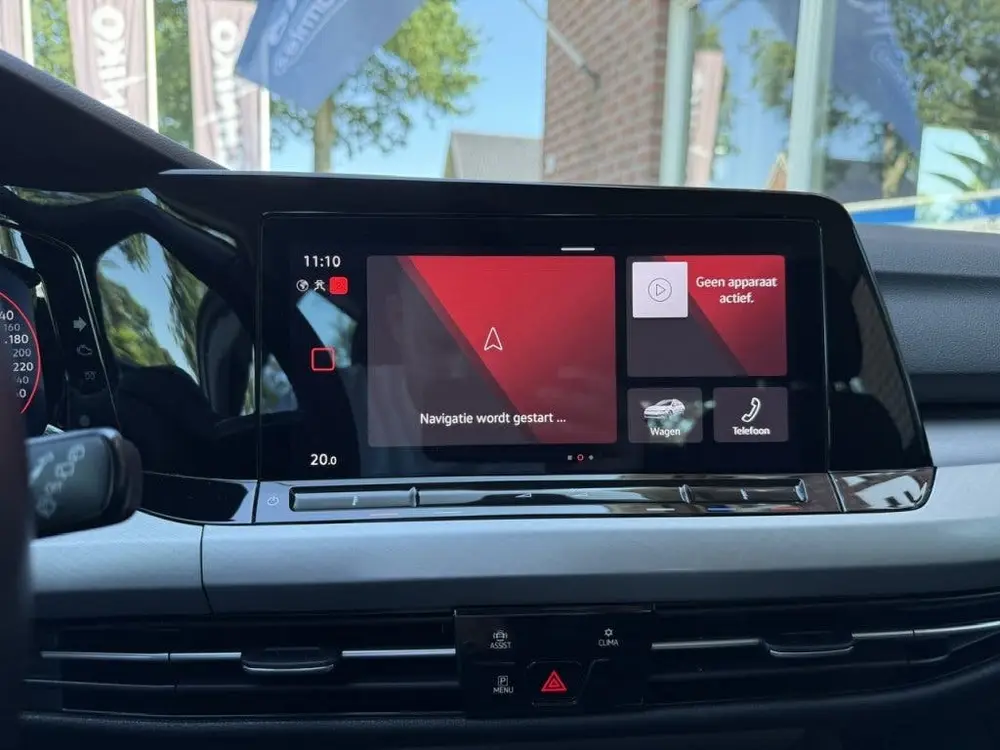 Volkswagen Golf Variant 1.0 eTSI Life DIGIDASH / CAMERA / AD uit 2022, foto 20